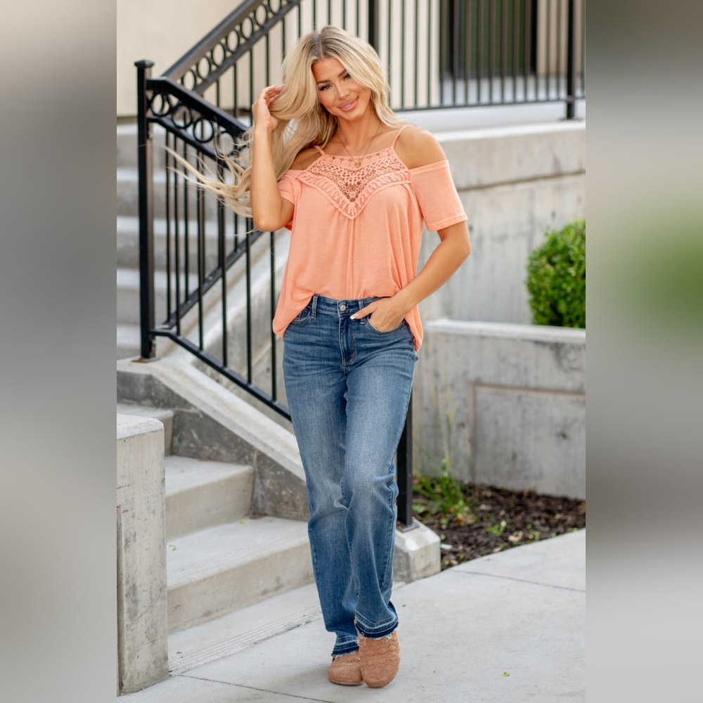Judy Blue Medium Wash Straight Leg Jeans